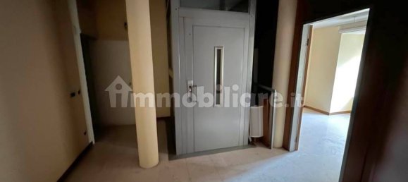 5 rooms Commercial property in Piacenza, Italy No. 196687 15