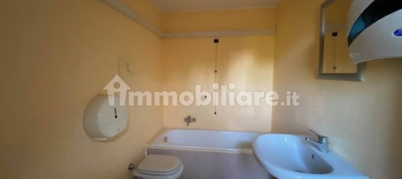 5 rooms Commercial property in Piacenza, Italy No. 196687 18
