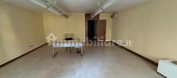 5 rooms Commercial property in Piacenza, Italy No. 196687 11