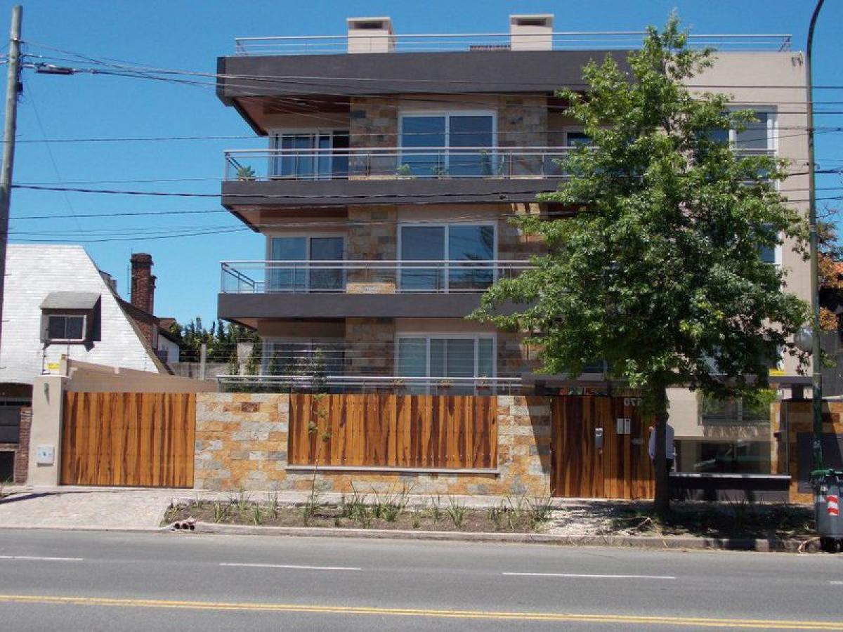 2 bedrooms Apartment in San Isidro, Argentina No. 64496