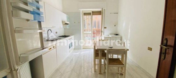 Apartamento de 2 dormitorios en Naples, Italy No. 202118 16