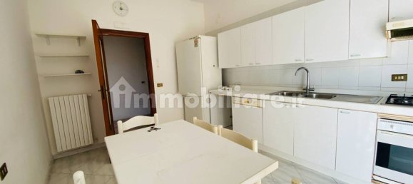 Apartamento de 2 dormitorios en Naples, Italy No. 202118 23