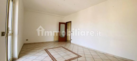 Apartamento de 2 dormitorios en Naples, Italy No. 202118 3