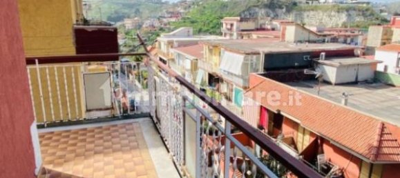 Apartamento de 2 dormitorios en Naples, Italy No. 202118 18