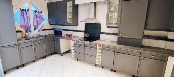 4 bedrooms House in Puiseux-en-France, France No. 151328 4