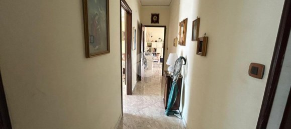 Квартира с 5 комнатами в Торре дель Греко, Италия № 6562 3