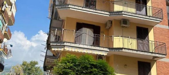 Квартира с 5 комнатами в Торре дель Греко, Италия № 6562 18