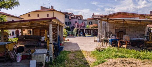 5 bedrooms Villa in Arezzo, Italy No. 269789 35