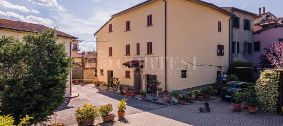 5 bedrooms Villa in Arezzo, Italy No. 269789 31