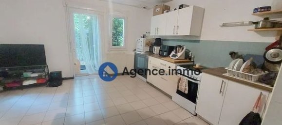 2 bedrooms House in Salbris, France No. 306969 2
