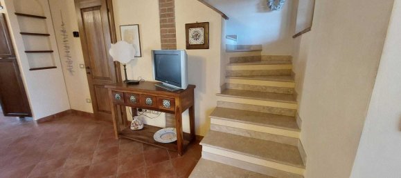 5 bedrooms Apartment in Asciano, Italy No. 363728 3