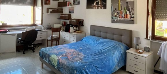 4-Zimmer Doppelhaus in Parma, Italy, Nr. 118420 13