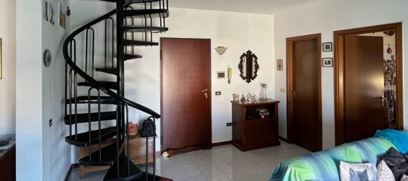 4-Zimmer Doppelhaus in Parma, Italy, Nr. 118420 18