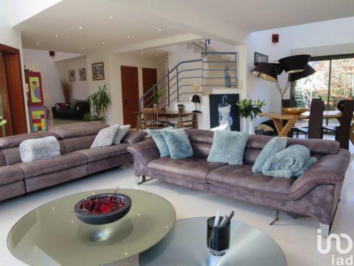 4 غرف نوم منزل في Le Raincy, France رقم 28378