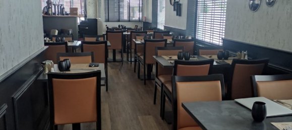 Гараж 168м² в Роншен, Франция № 233068 2