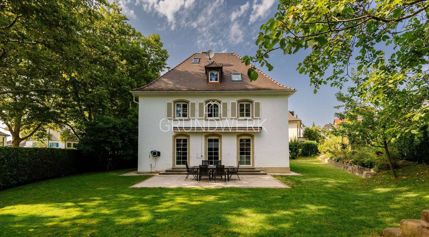 Вилла с 6 спальнями в Фрайбург им Брайсгау, Германия № 290906