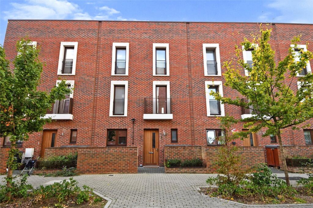 4 Schlafzimmer Haus in Enfield, United Kingdom, Nr. 11501