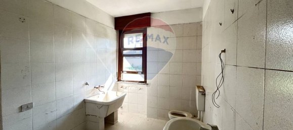 4-salle Propriété commerciale à Castano Primo, Italy No. 295043 6