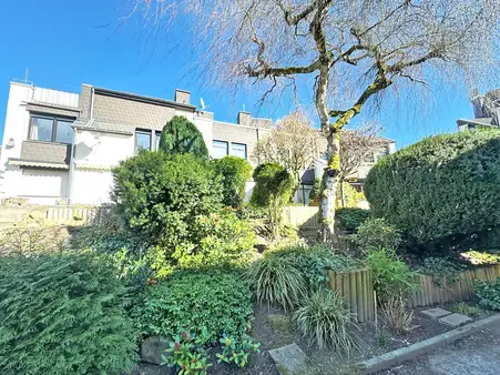 Casa de 6 habitaciónes en Bochum, Germany No. 47161