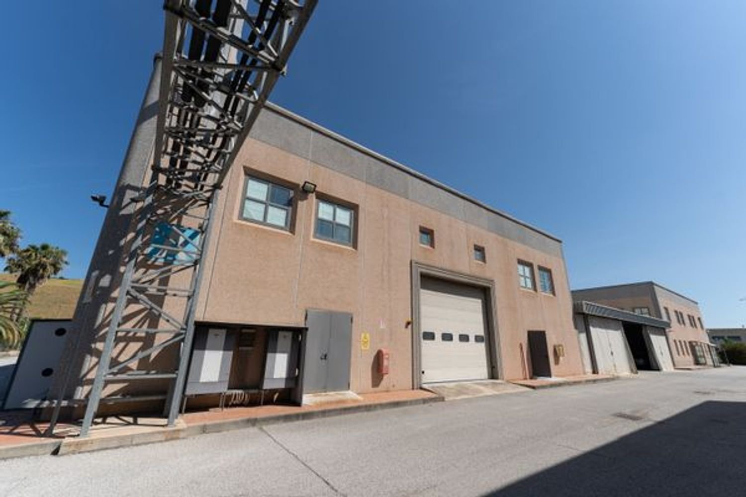 Entrepôt à Caraffa di Catanzaro, Italy 3531m² No. 282756