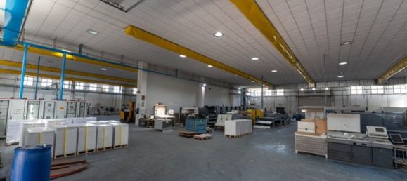 Entrepôt à Caraffa di Catanzaro, Italy 3531m² No. 282756 3