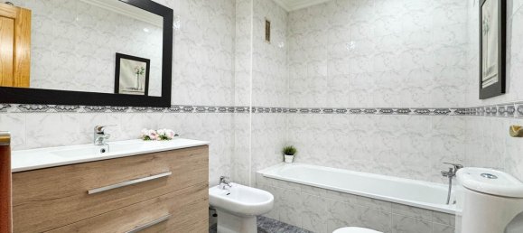 3 bedrooms Apartment in Alicante, Spain No. 134719 6