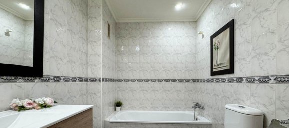 3 bedrooms Apartment in Alicante, Spain No. 134719 7