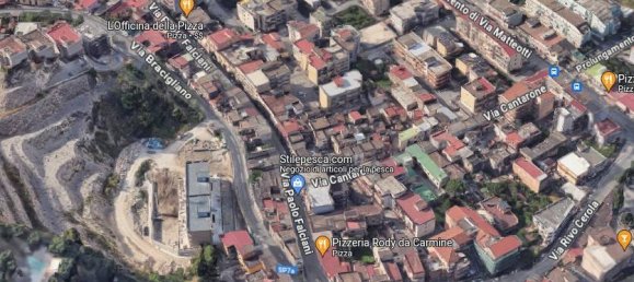 Квартира с 6 спальнями в Сарно, Италия № 181308 2