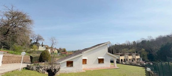 5 rooms Villa in Rignano Flaminio, Italy No. 41991 6