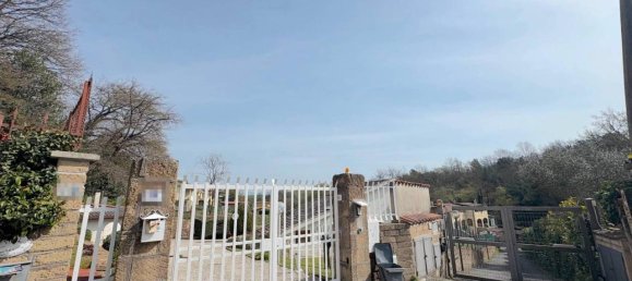 5 rooms Villa in Rignano Flaminio, Italy No. 41991 3
