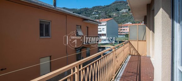 Квартира с 4 комнатами в Кьявари, Италия № 36560 17