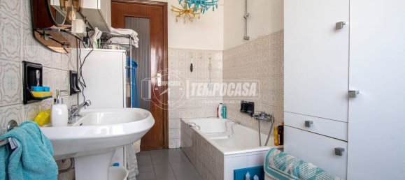 Квартира с 4 комнатами в Кьявари, Италия № 36560 9