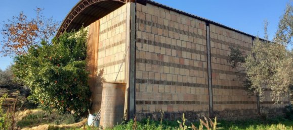 Studio in Pianella, Italy No. 188870 4