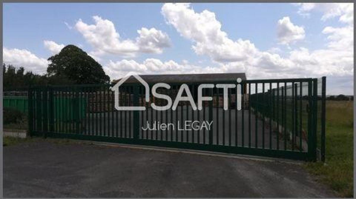 Oficina en Niort, France 1556 m² No. 19434