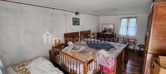 2 bedrooms House in Barge, Italy No. 159336 8