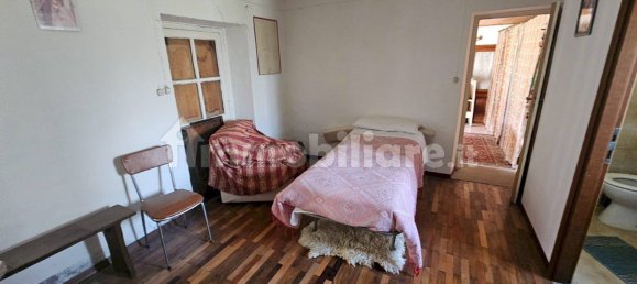 2 bedrooms House in Barge, Italy No. 159336 11