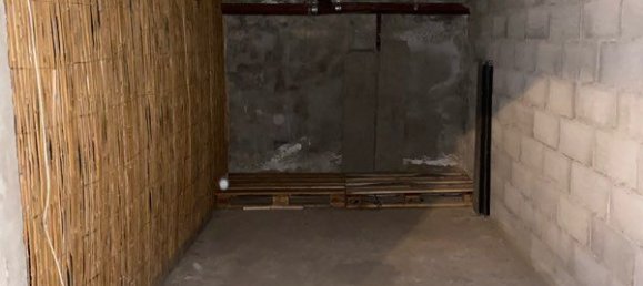  Garage in Sainte-Maxime, France No. 277779 2