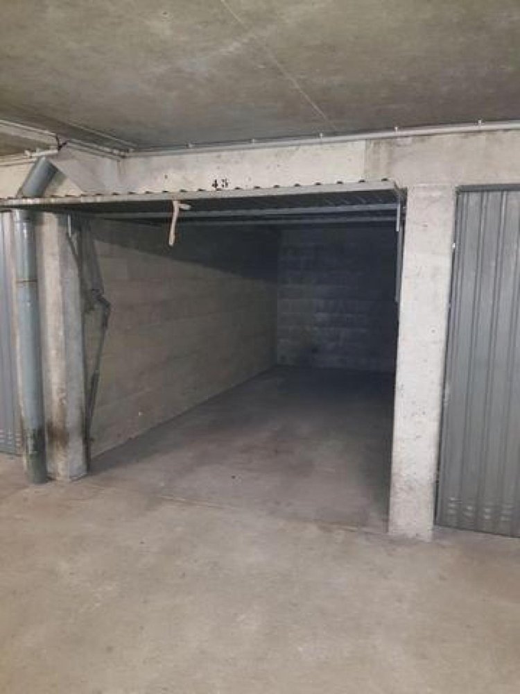 Magasin à Le Mans, France No. 19481