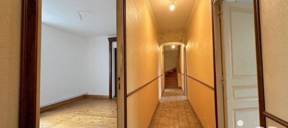 5 bedrooms House in Ermenonville, France No. 254428 10