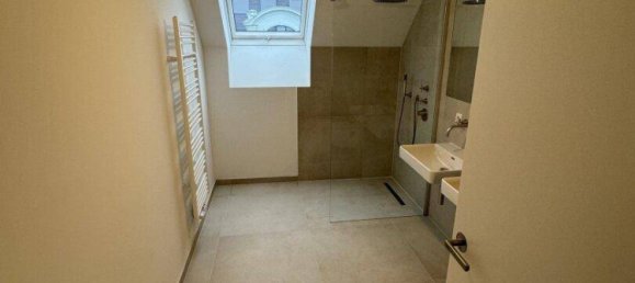 Apartamento de 4 divisões em Wahring, Austria N.º 126099 11