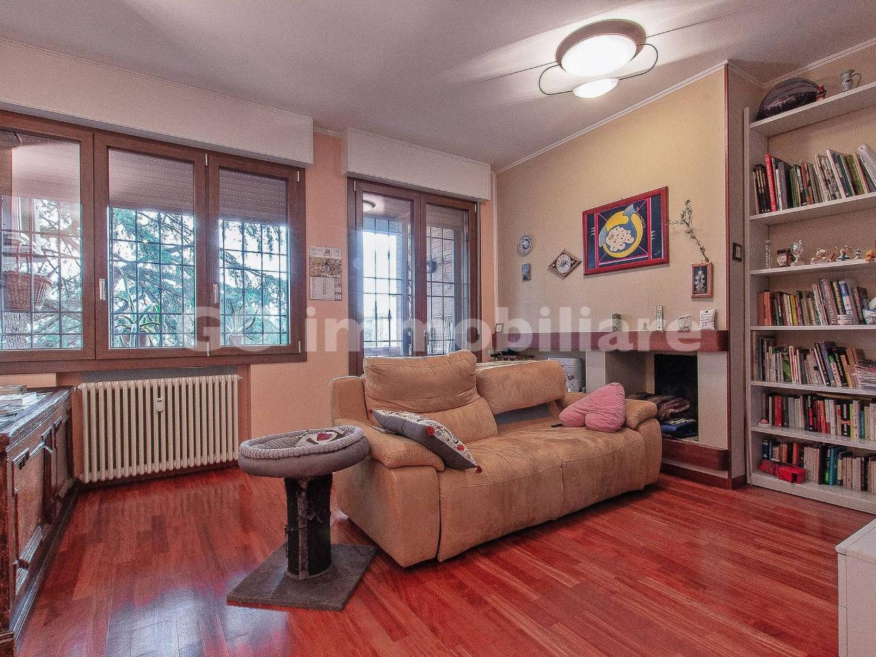 6 rooms Apartment in Imola, Italy No. 115078