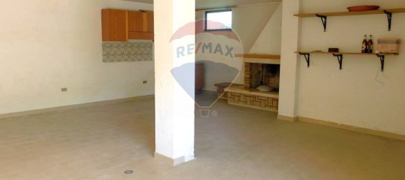 4 bedrooms House in Fara Filiorum Petri, Italy No. 41839 11