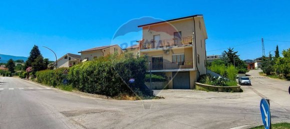 4 bedrooms House in Fara Filiorum Petri, Italy No. 41839 5