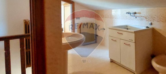 4 bedrooms House in Fara Filiorum Petri, Italy No. 41839 38