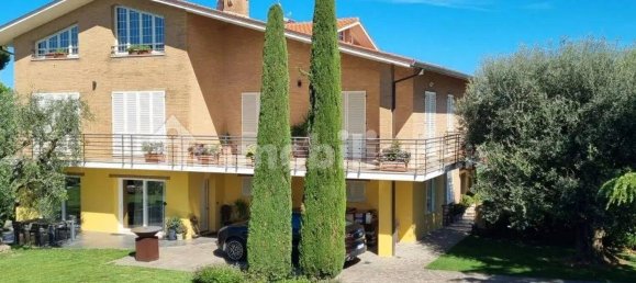 3 bedrooms Villa in Senigallia, Italy No. 229112 4