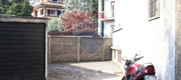 1غرفة مرآب في Busto Arsizio, Italy رقم 84950 17