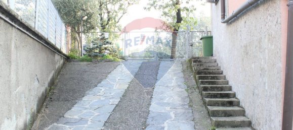 1غرفة مرآب في Busto Arsizio, Italy رقم 84950 10