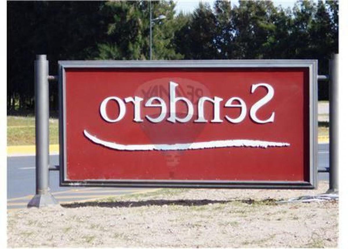 2 bedrooms Apartment in Tigre, Argentina No. 1705