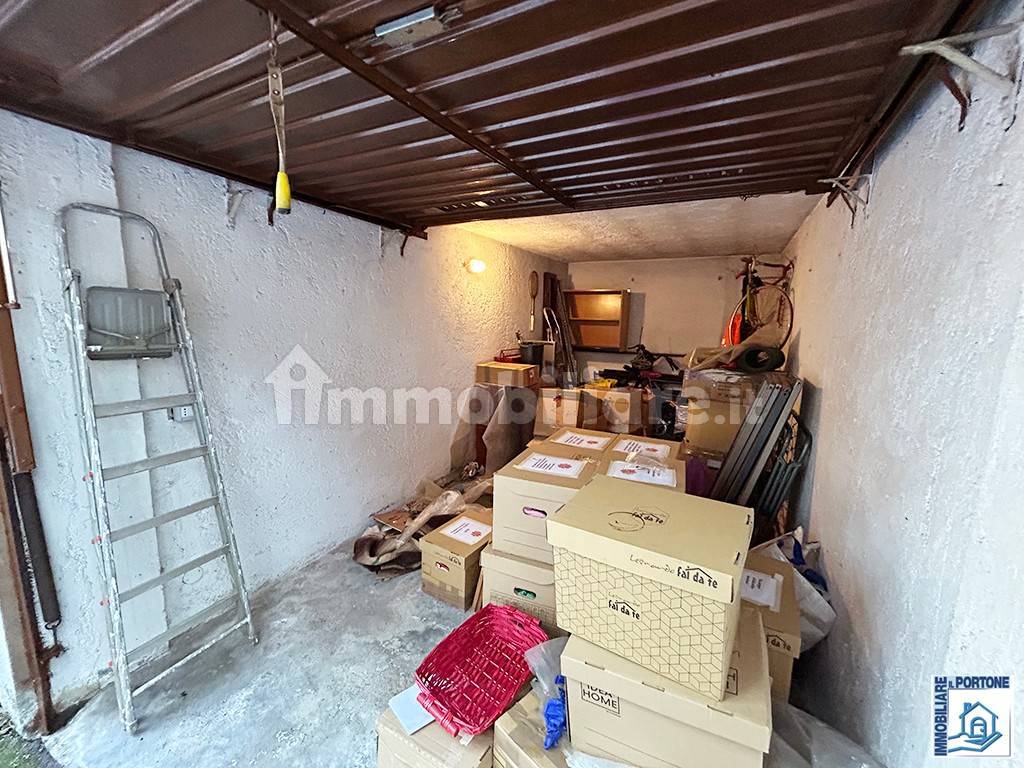 13m² Garage in Novate Milanese, Italy No. 346617