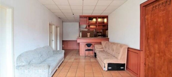 Edifício de 17 divisões em Pfaffenhofen an der Ilm, Germany N.º 206842 8